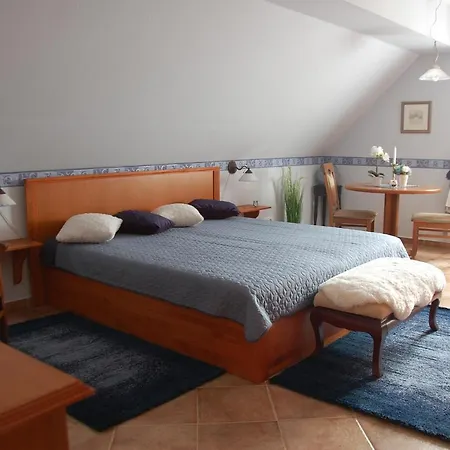 Bibor Apartment *
